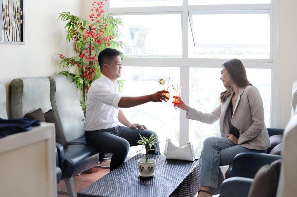 Aerostop Hotel & Restaurant Plaridel  Екстериор снимка